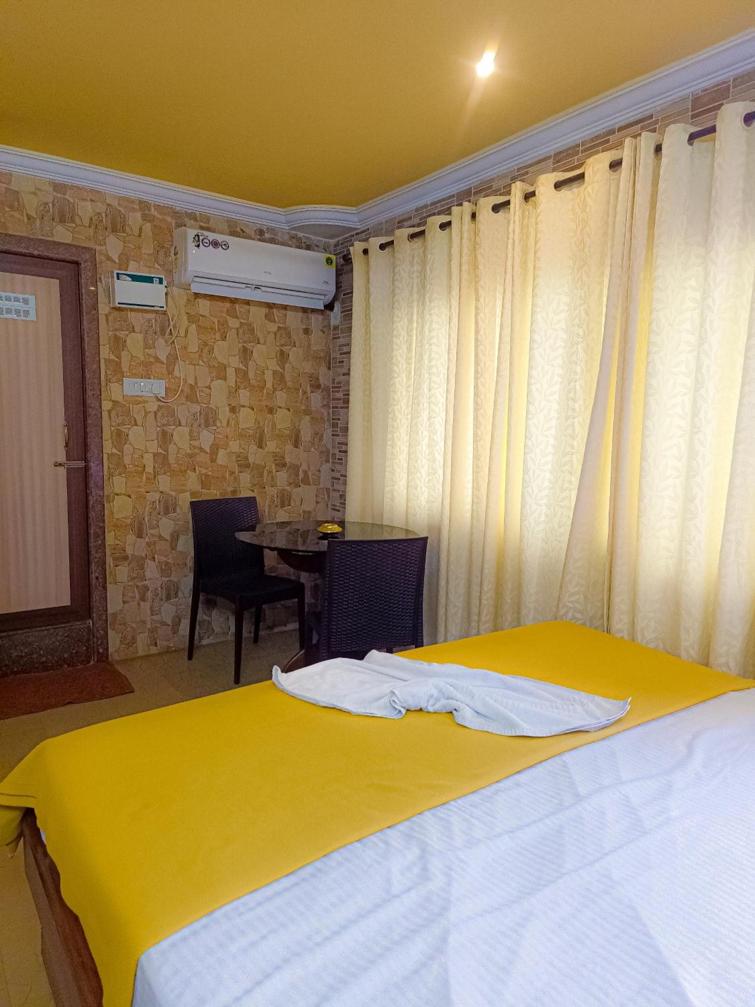 Shradha Luxury Room Calangute Buitenkant foto