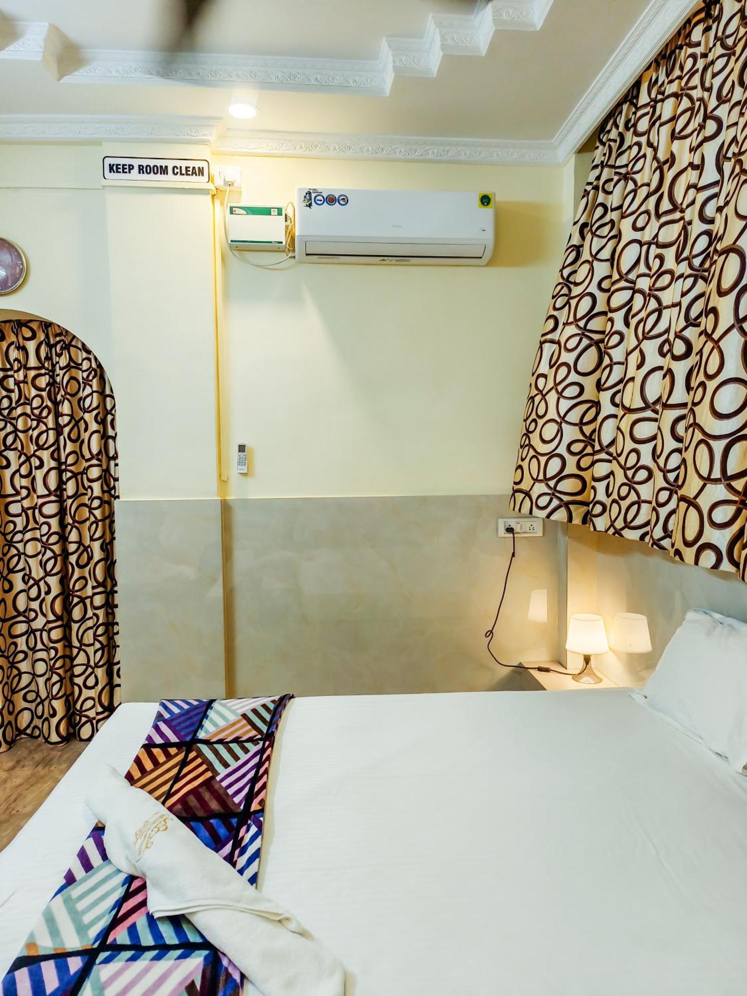 Shradha Luxury Room Calangute Buitenkant foto